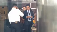 Yusril Ihza Mahendra mendatangi gedung KPK. (Liputan6.com/Lizsa Egeham)