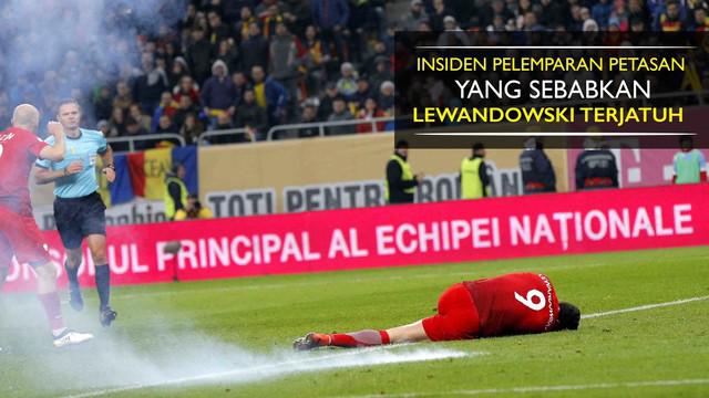 Robert Lewandowski nyaris jadi korban pelemparan petasan pada laga antara Rumania vs Polandia yang berakhir 0-3