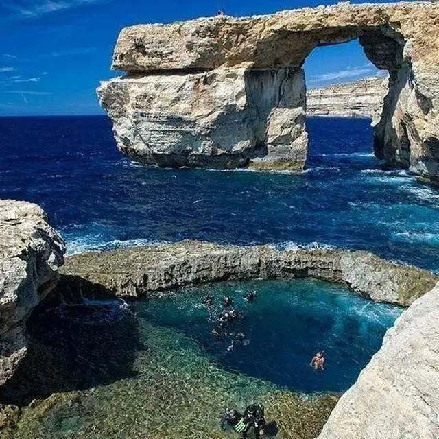 Wisata Batu Azure Window di Malta juga Telah Runtuh
