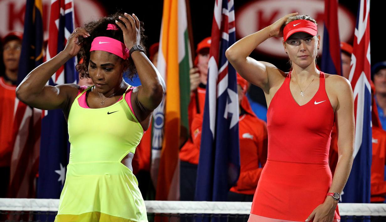 Mimik muka Serena Williams dan Maria Sharapova setelah final Australia Terbuka 2015. (AP Photo/Vincent Thian)