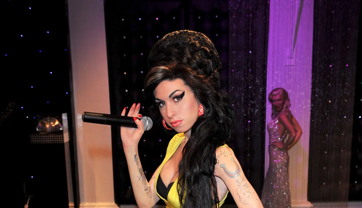 Selain rekaman paling iconic, album ini juga akan berisi demo langka serta penampilan Amy Winehouse ketika mengcover lagu. (Bintang/EPA)