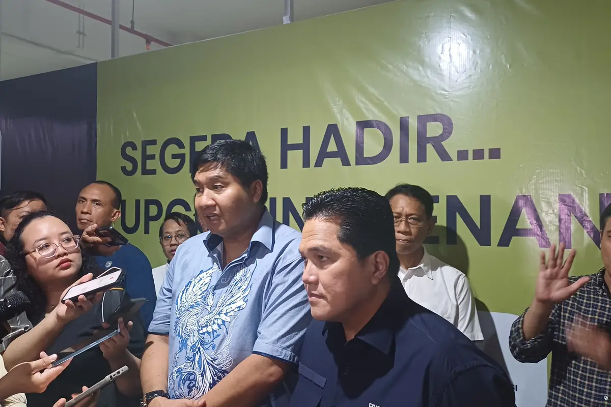 Menteri Perumahan dan Kawasan Permukiman (PKP), Maruarar Sirait bersama Menteri BUMN Erick Thohir berkeliling mengecek beberapa apartemen berkonsep transit oriented development (TOD). (Foto: Maulandy R)