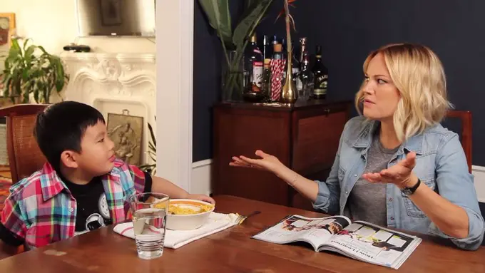 8 Hal yang Ternyata Orangtua Lakukan ke Anak Secara Diam-diam