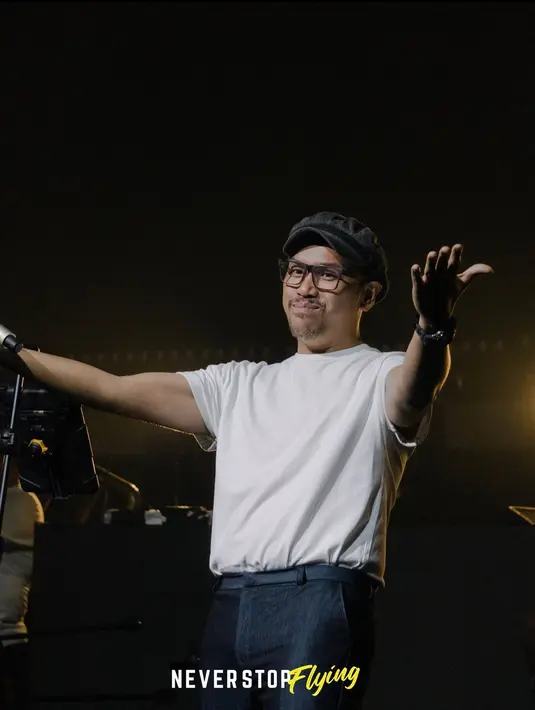 Sekedar informasi, Hendra Samuel Simorangkir atau lebih dikenal sebagai Sammy Simorangkir namanya mulai populer setelah bergabung dengan band Kerispatih. [Instagram/sammysimorangkir]