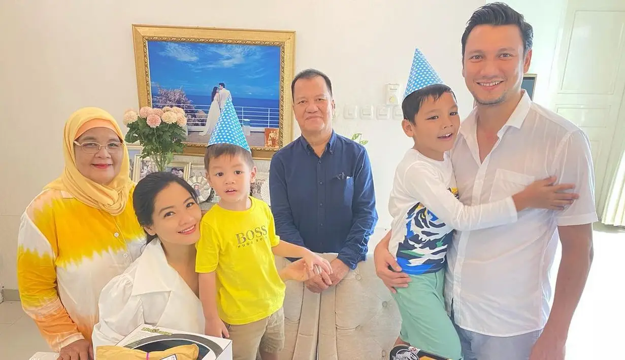 Ultah Anak Titi Kamal dan Christian Sugiono (Instagram/titi_kamall)