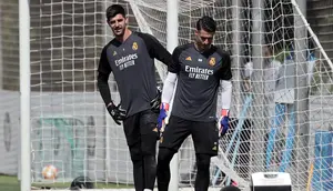 Courtois Sesalkan Rodri Pilih Barcelona ketimbang Real Madrid: Sayang Sekali..
