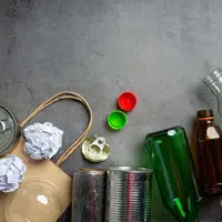 Produk tidak ramah lingkungan yang sulit terurai. (Foto: Freepik/jcomp)