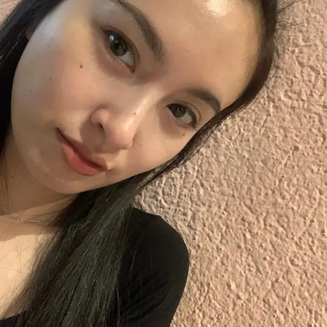 Selfie Nong Poy. (Instagram/@poydtreechada)