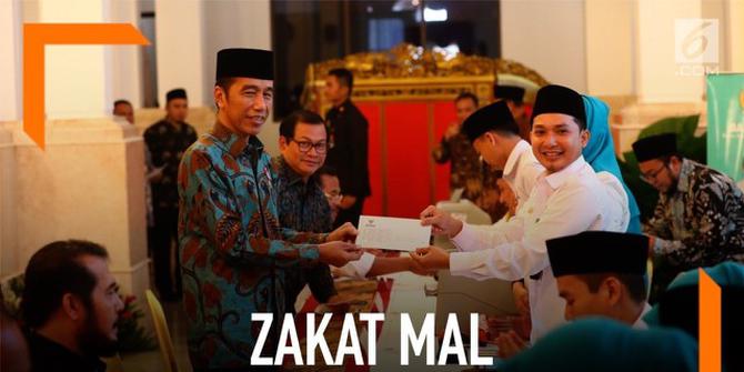 VIDEO: Jokowi Bayar Zakat Mal Melalui Baznas di Istana