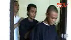 Sesosok mayat ditemukan warga Bondowoso tanpa kepala di persawahan. Ternyata dia korban pembunuhan oleh seseorang yang punya hubungan asmara dengan istrinya. 