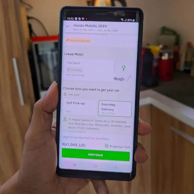 Cara Simpel Sewa Mobil Lepas Kunci untuk Nonton Konser di GBK