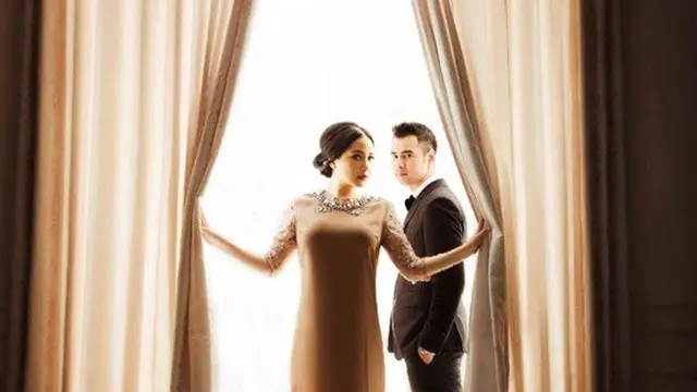 7 Potret Perjalanan Cinta Raffi Ahmad dan Nagita Slavina yang Rayakan Anniversary Kelima