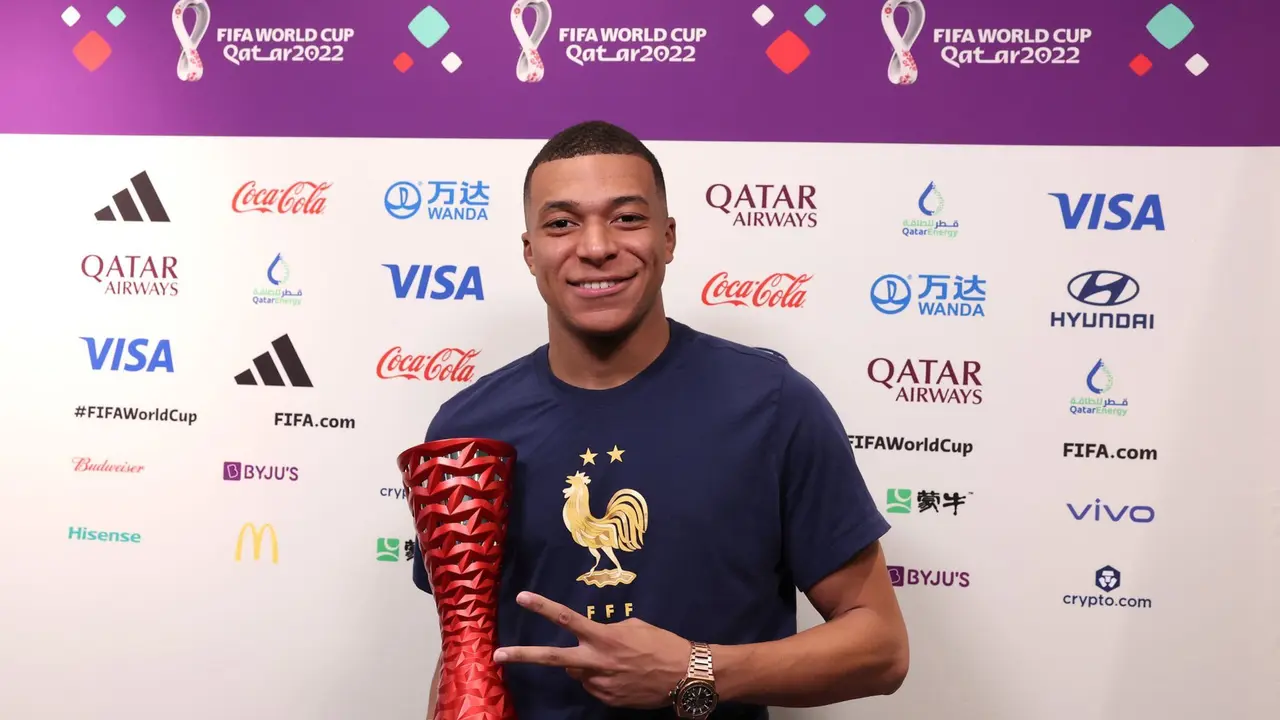 Mbappe mendapat penghargaan Man of the Match