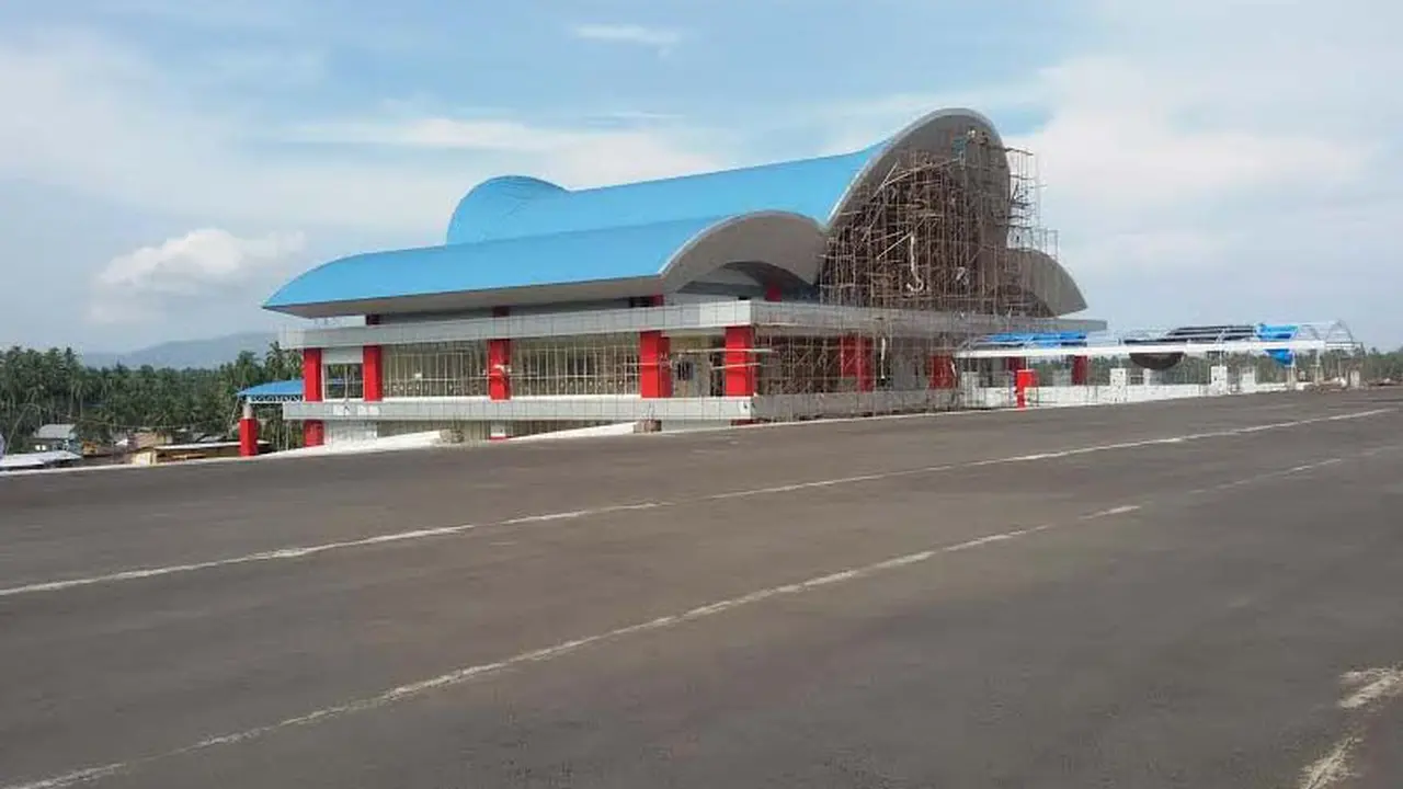 Bandara Tanjung Api Ampana