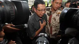 Kedatangan Menag Lukman Hakim  untuk melakukan  penandatanganan nota kerjasama penanganan korupsi dana pendidikan dengan KPK dan Mendikbud Anies Baswedan, Jakarta, Senin (15/12/2014). (Liputan6.com/Miftahul Hayat)