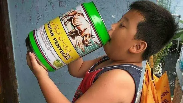 Kelewat Kreatif, 7 Cara Paling Nyeleneh Melawan Hawa Panas