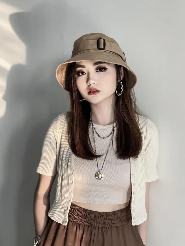 6 Potret Vanessa Khong Tunangan Indra Kenz, Ikut Terseret Kasus Penipuan