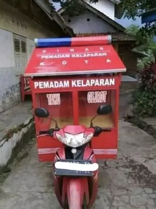 11 Potret Gerobak Motor Pedagang Keliling yang Bentuknya Kelewat Kreatif,  Pasti Bikin Salfok - Motor Otosia.com