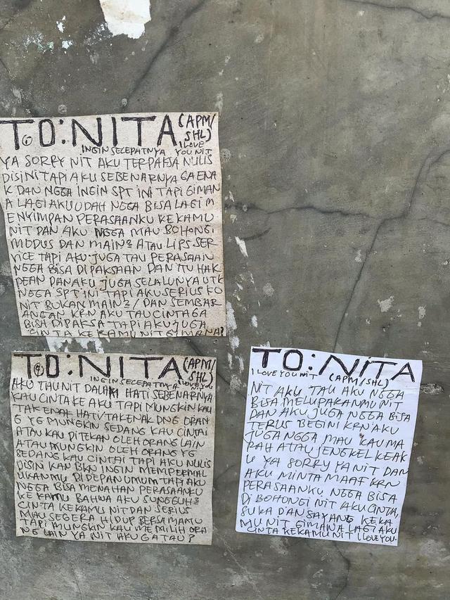 Kelewat Bucin, Pria Ini Tulis Surat Cinta yang Ditempel di Dinding Dekat Sawah