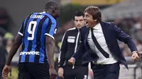 Pada musim perdananya, Antonio Conte membawa Inter Milan ke final Liga Europa. Tidak hanya itu, Nerazzurri juga hampir memenangkan scudetto. Conte sejatinya sempat berpikir meninggalkan Inter karena tidak sejalan dengan pemilik Klub. (Foto: AFP/Marco Bertorello)