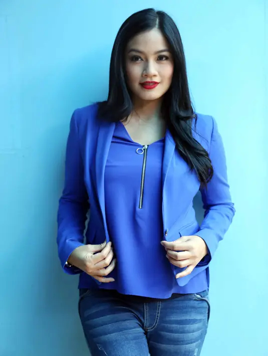 "Tadinya rencana baru mau program ternyata udah isi. Alhamdulillah banget aku kira bakal lama lagi nih. Aku mikir jangan-jangan buat yang kedua lama lagi nih. Ternyata udah ada lagi," lanjut Titi Kamal. (Nurwahyunan/Bintang.com)