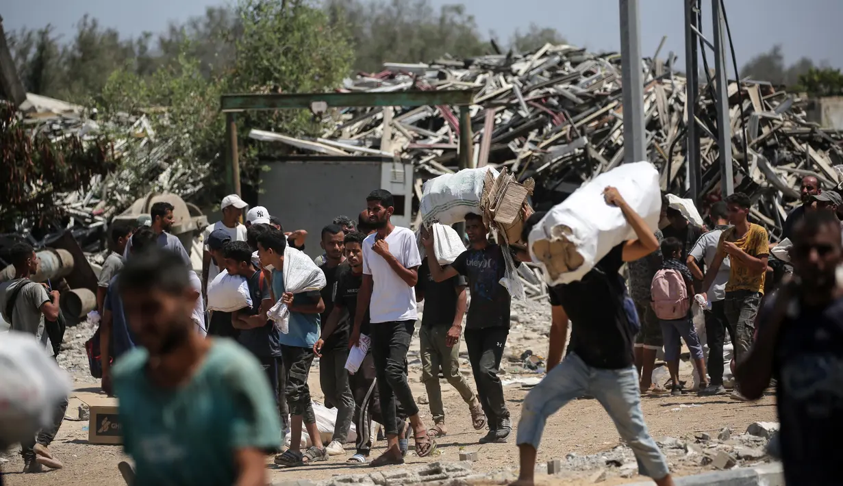 Badan Bantuan dan Pekerjaan Perserikatan Bangsa Bangsa (PBB) untuk Pengungsi Palestina (UNRWA) memperingatkan bahwa krisis kelaparan yang melanda hampir seluruh wilayah Gaza telah menghancurkan kehidupan banyak keluarga. (Eyad BABA/AFP)