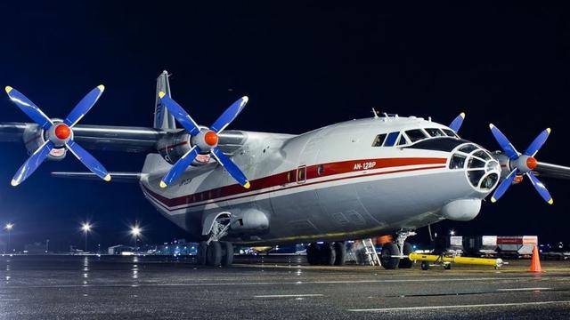 Pesawat Antonov An-12BP yang menimbulkan suara misterius di langit Pekalongan.