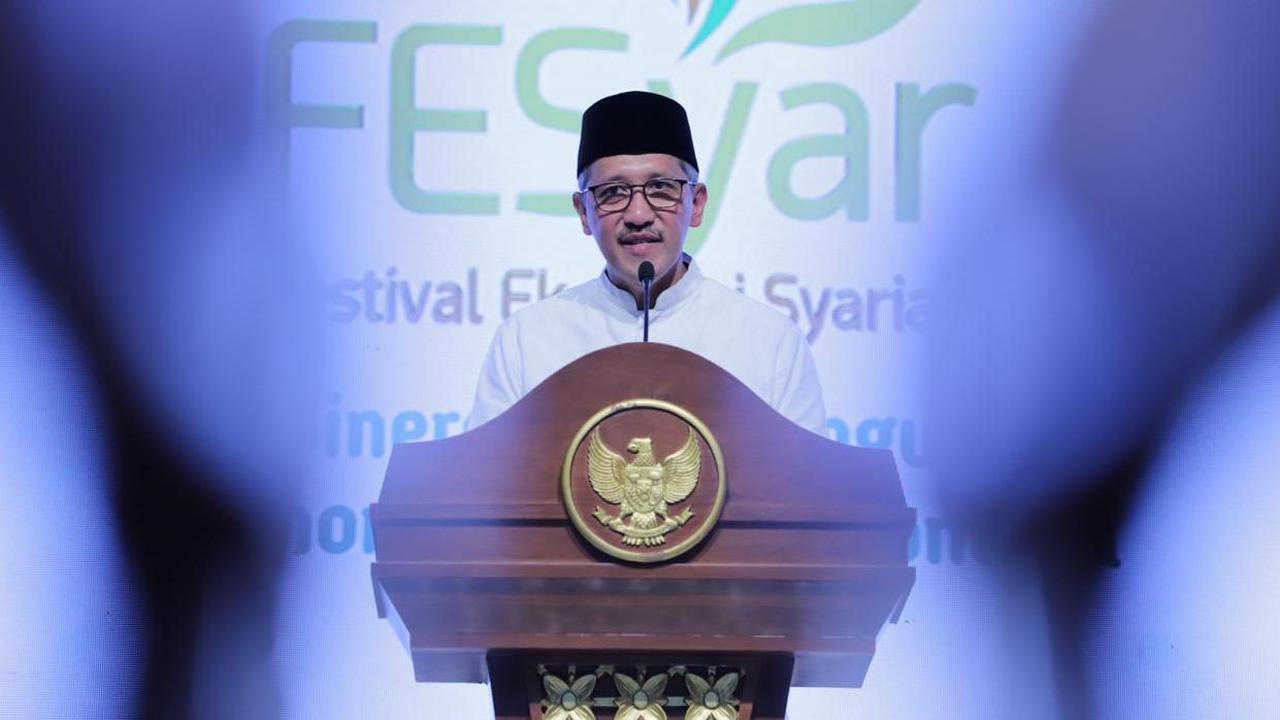Deputi Gubernur Bank Indonesia (BI), Dody Budi Waluyo, dalam acara pembukaan Festival Ekonomi Syariah (FESyar) Indonesia di Surabaya. (Foto: BI)