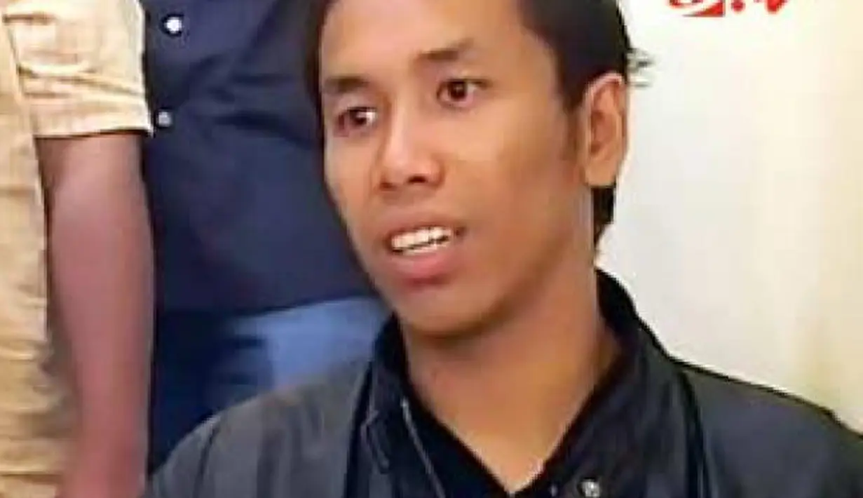 Dandanan mantan vokalis Kerispatih ini juga berbeda. Kalau dulu Sammy memilih kaus oblong dalam keseharian, tapi sekarang ia memadupadankan dengan jas atau memilih kemeja sebagai penutup badannya. (Via Instagram/Sammy Simorangkir)