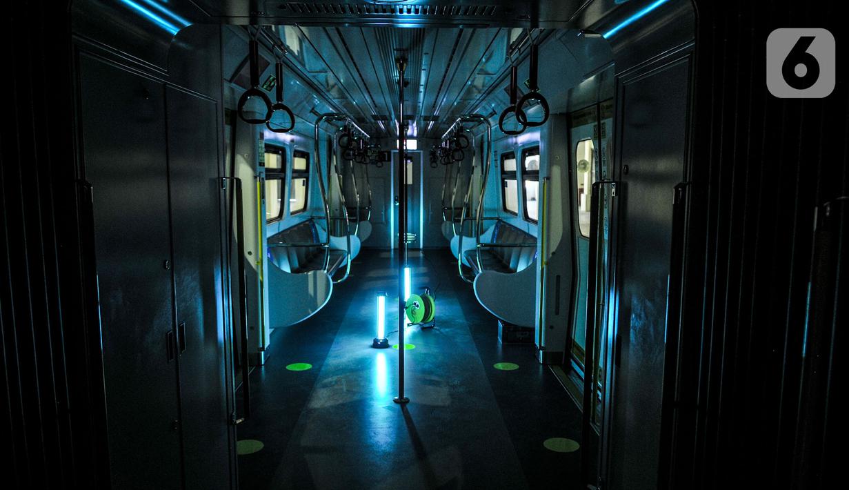 Foto Sterilisasi Kereta Lrt Dengan Sinar Uv Di Masa Pandemi News Liputan6 Com