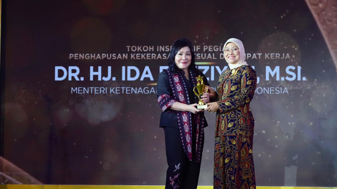 Menaker Ida Fauziyah Raih Anugerah Perempuan Hebat Indonesia 2023, Kategori Pegiat Penghapusan Kekerasan di Tempat Kerja