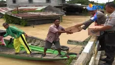 Hampir sepekan banjir masih genangi beberapa desa di Kutai Kertanegara, pengungsi mulai terkena bebagai penyakit.