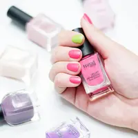 Menggunakan nail art dan press-on nails bisa merusak kuku, intip cara merawatnya berikut ini! [pexels/sontunga].