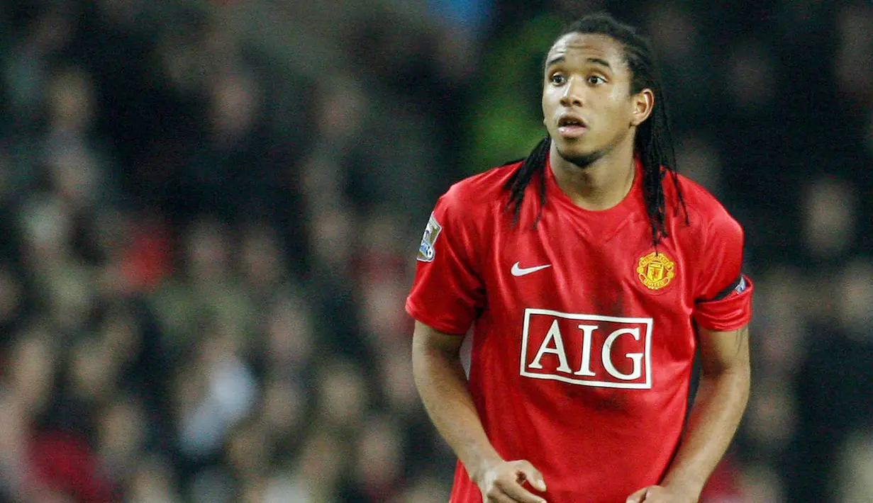 3. Anderson - Gelandang asal Brasil ini diboyong Manchester United dari FC Porto pada musim panas 2007. Pemain yang sempat meraih Golden Boy Awards itu ditebus MU dengan mahar 28,35 juta pounds atau sekitar Rp537 miliar. (AFP/Paul Ellis)