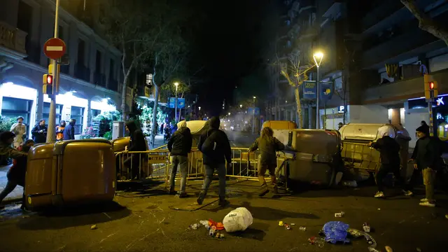 Mantan Pemimpin Catalonia Ditahan, Demonstran Bentrok dengan Polisi