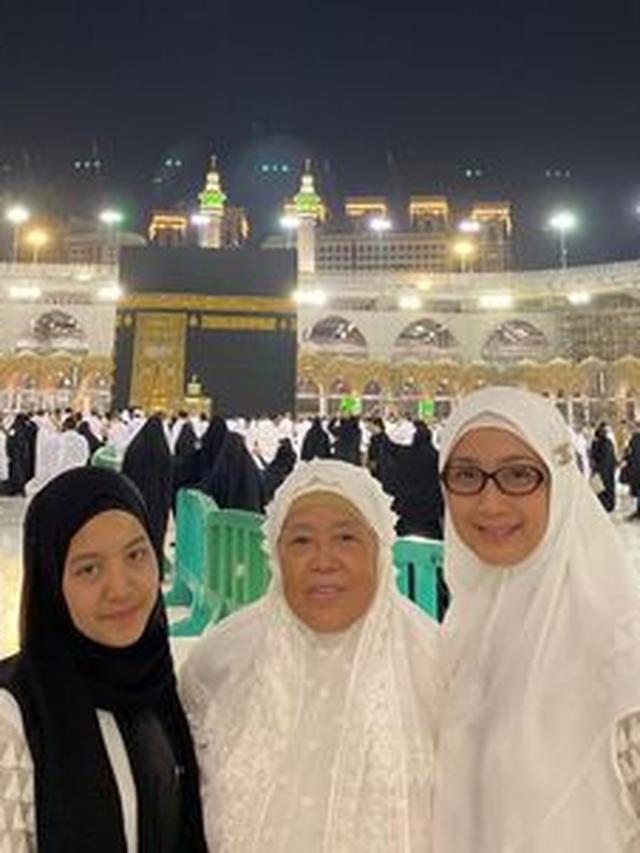 Desy Ratnasari Berduka, Sang Ibunda Meninggal Dunia