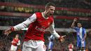 3. Robin Van Persie (Belanda) - Mentas bersama Arsenal dan Manchester United dirinya membukukan 144 gol dari 280 pertandingan. (Photo by IAN KINGTON / AFP)