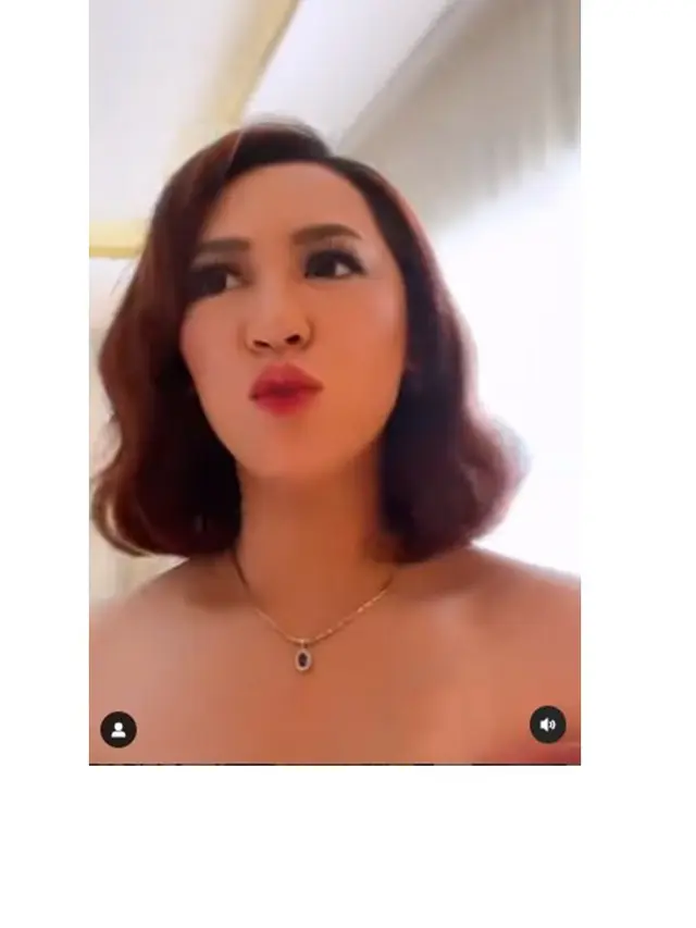 6 Potret Terbaru Happy Asmara dengan Rambut Pendek, Banjir Pujian