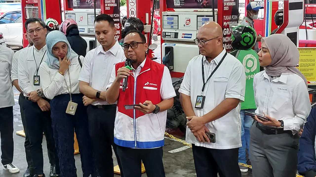 PT Pertamina (Persero) tengah bersiap menghadapi lonjakan penggunaan bahan bakar minyak (BBM) selama periode mudik lebaran 2024 mendatang