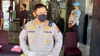 Kepala Bidang Humas Polda Jawa Timur, Kombes Pol Gatot Repli Handoko menyebut kepolisian akan profesional dan membawa kasus pelaku narkoba di Malang ini sampai tuntas ke pengadilan (Liputan6.com/Zainul Arifin)