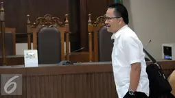 Bobby Reynold Mamahit terbukti bersalah pada kasus proyek pembangunan BP2IP di Sorong-Papua  yang menyebabkan negara merugi Rp 40,1 miliar, Jakarta, Rabu (10/8). (Liputan6.com/Helmi Afandi)