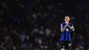 Marcelo Brozovic resmi menanggalkan seragam biru-hitam milik Inter Milan. (AFP/Marco Bertorello)