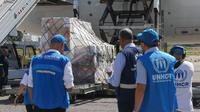 Pengiriman bantuan pertama dari Perserikatan Bangsa-Bangsa (PBB) tiba di Lebanon pada hari Jumat (4/10/2024). (AFP)