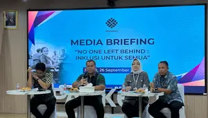 Kepala Pusat Pasar Kerja Kementerian Ketenagakerjaan, Surya Lukita Warman dalam Media Briefing di kantor KarirHub Kemnaker, Jakarta, Jumat (26/9/2025). (Dok Kemnaker)