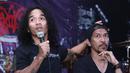 Slank mengekspresikan kebencian yang marak di medsos lewat sebuah gerakan tagar unik dalam jargon judul album mereka #Palalopeyank, Jakarta, Selasa (7/2). (Liputan6.com/Herman Zakharia)