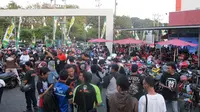 'Bikers Sebar Kebaikan Ramadhan Bersama Evalube' di Surabaya (Foto: Istimewa). 