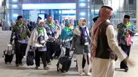 Jemaah calon haji Indonesia di Bandara Internasional Amir Muhammad bin Abdulaziz (AMMA) Madinah, Arab Saudi
