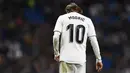 4. Luka Modric - Peraih Ballon d'Or musim lalu ini usianya sudah memasuki 33 tahun saatnya Real Madrid melakukan regenerasi, selain itu menjualnya akan membuat Eden Hazard bisa memakai nomor punggung 10 yang menjadi kesukaannya. (AFP/Gabriel Bouys)