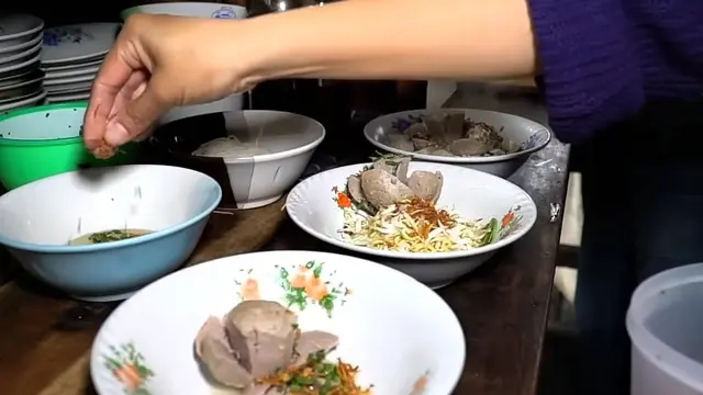 Rekomendasi Tempat Makan Bakso Enak di Garut
