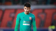 Kiper Borneo FC, Nadeo Argawinata saat menghadapi Persija Jakarta pada laga pekan ke-7 BRI Liga 1 2023/2024 di Stadion Patriot Candrabhaga, Bekasi, Rabu (9/8/2023). (Bola.com/Bagaskara Lazuardi)